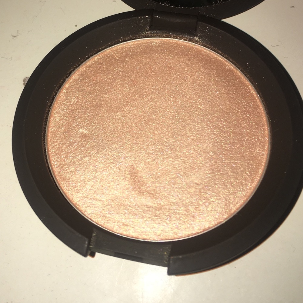 Becca - Champagne Pop